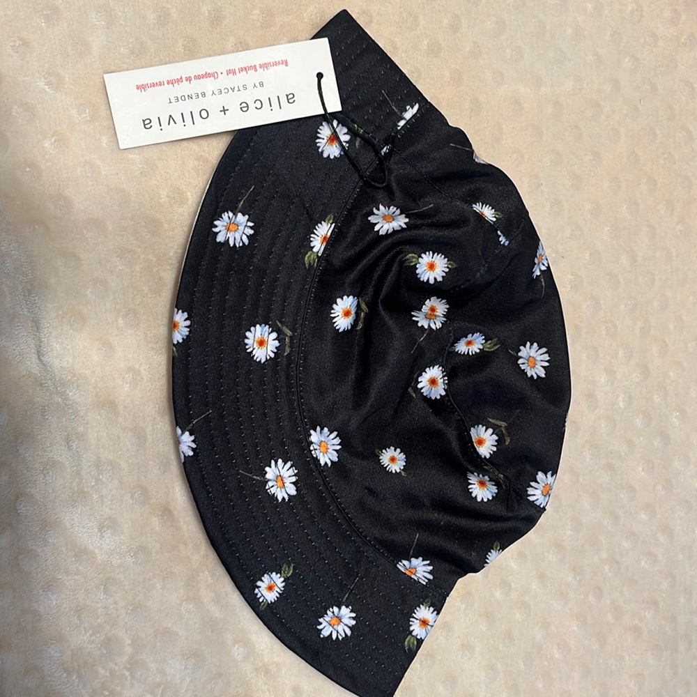 Alice+Olivia bucket hat